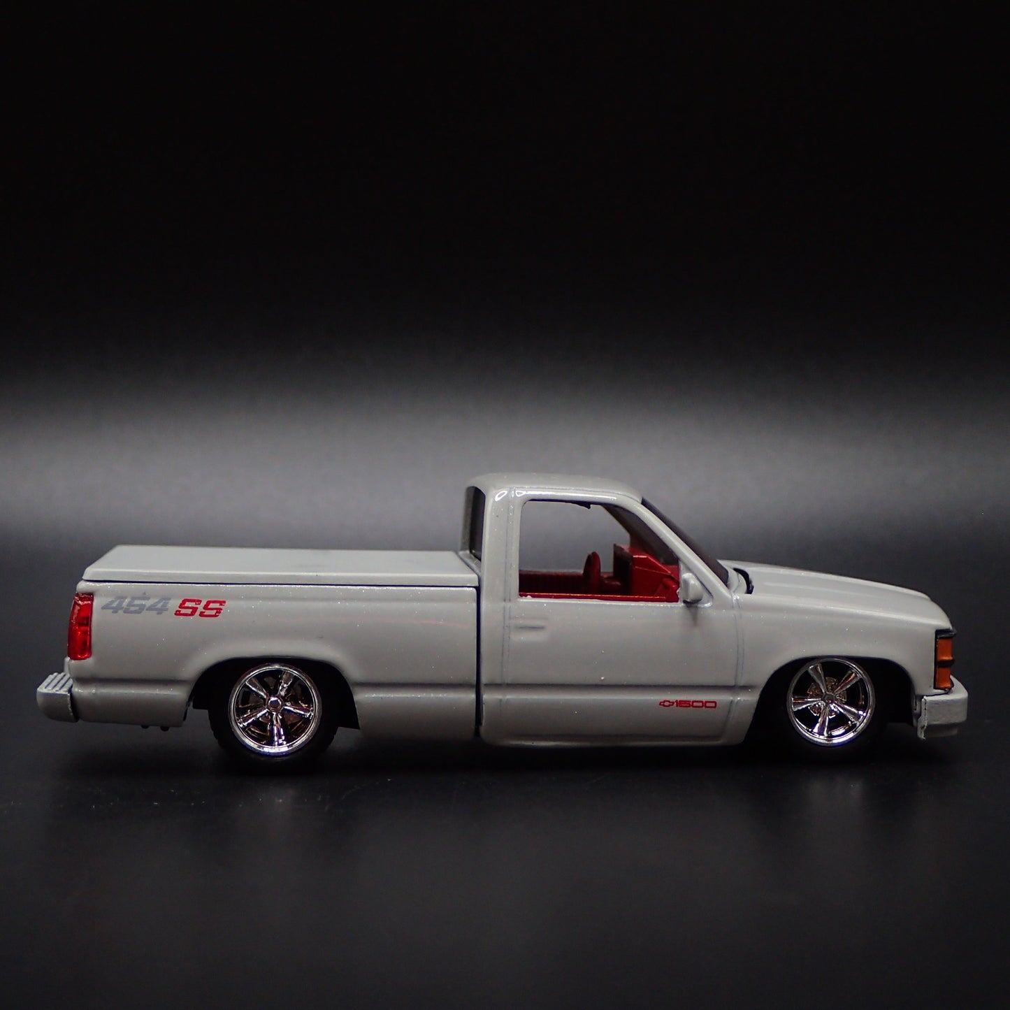 1991 91 CHEVY CHEVROLET C1500 SS 454 PICKUP TRUCK 1:64 SCALE DIECAST MODEL CAR
