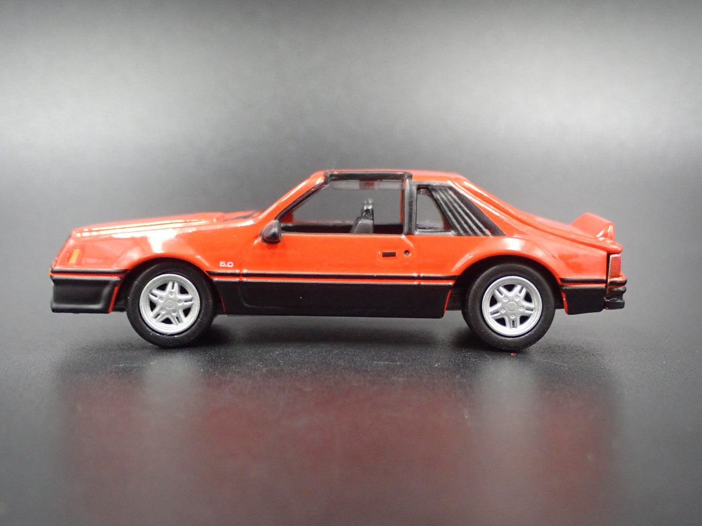 1982 82 FORD MUSTANG GT 5.0 FOX BODY 1:64 SCALE COLLECTIBLE DIECAST MODEL CAR