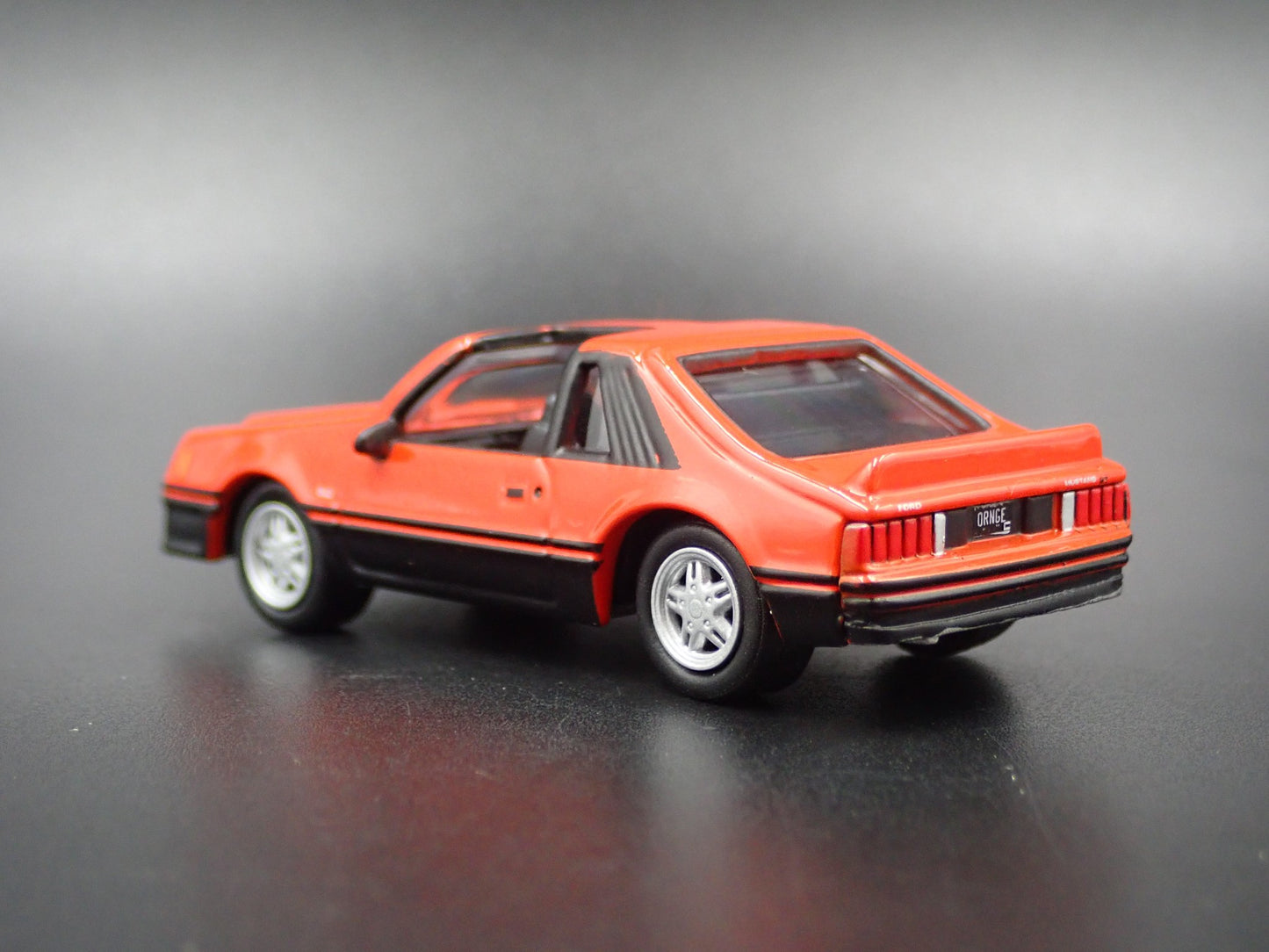 1982 82 FORD MUSTANG GT 5.0 FOX BODY 1:64 SCALE COLLECTIBLE DIECAST MODEL CAR