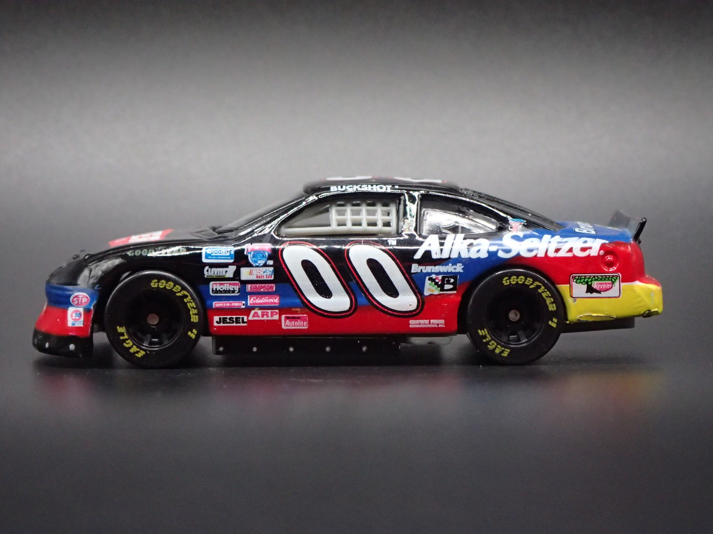 1998 98 PONTIAC GRAND PRIX 00 BUCKSHOT JONES NASCAR 1:64 SCALE DIECAST MODEL CAR