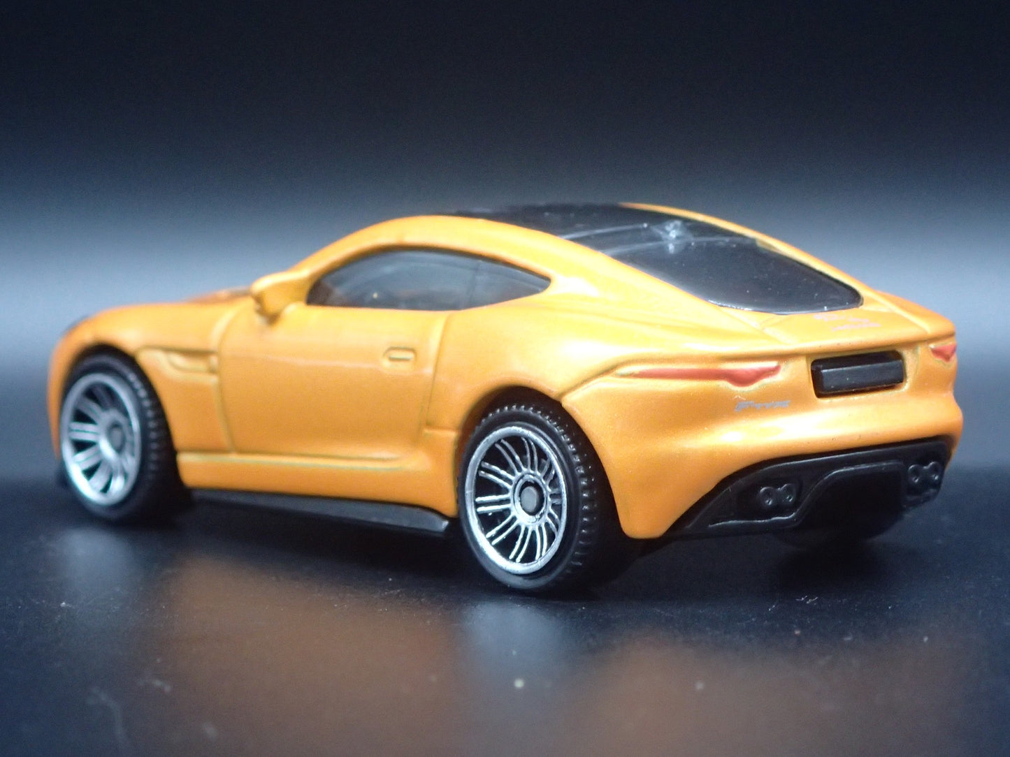 2014-2024 JAGUAR F TYPE COUPE 1:64 SCALE COLLECTIBLE DIORAMA DIECAST MODEL CAR