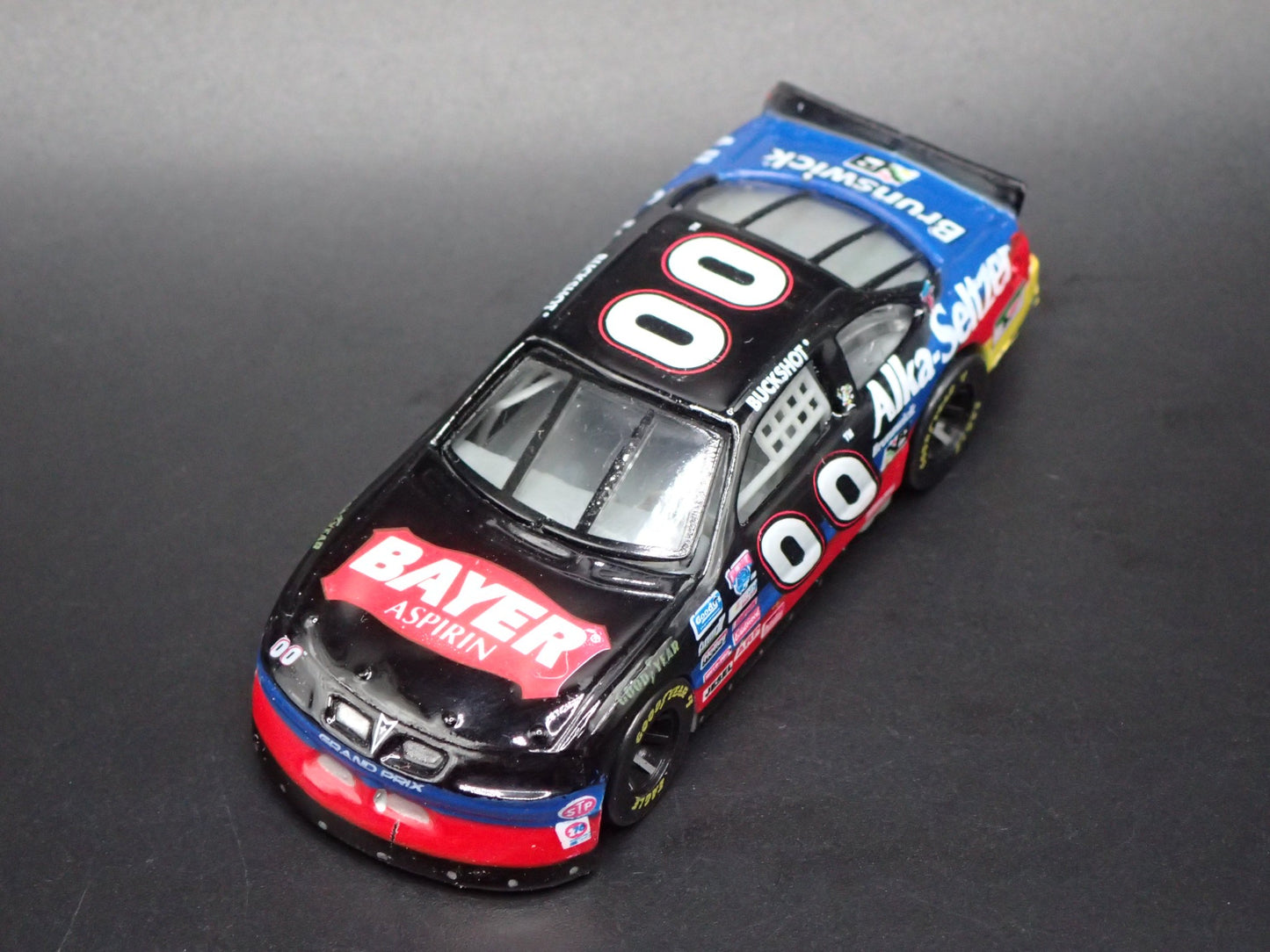 1998 98 PONTIAC GRAND PRIX 00 BUCKSHOT JONES NASCAR 1:64 SCALE DIECAST MODEL CAR