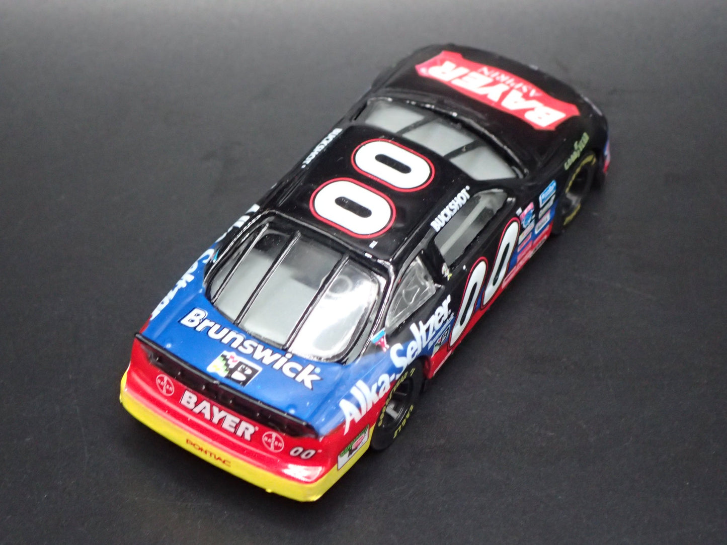1998 98 PONTIAC GRAND PRIX 00 BUCKSHOT JONES NASCAR 1:64 SCALE DIECAST MODEL CAR