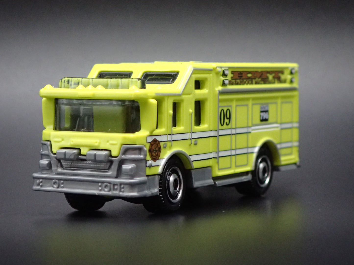 HAZARD MATERIAL TEAM HMT FIRE TRUCK 1:64 MB SCALE COLLECTIBLE DIECAST MODEL CAR