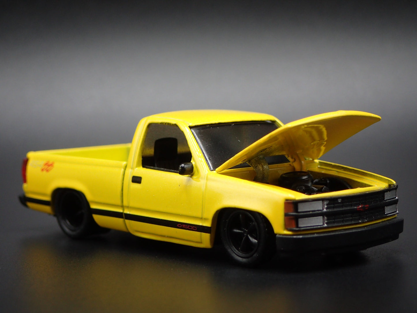 1993 93 CHEVY CHEVROLET SS 454 PICKUP TRUCK OBS 1:64 SCALE DIECAST MODEL CAR