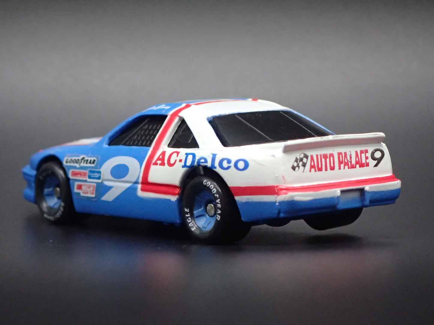 1992 92 PONTIAC GRAND PRIX #9 JOE BESSEY NASCAR  1:64 SCALE DIECAST MODEL CAR