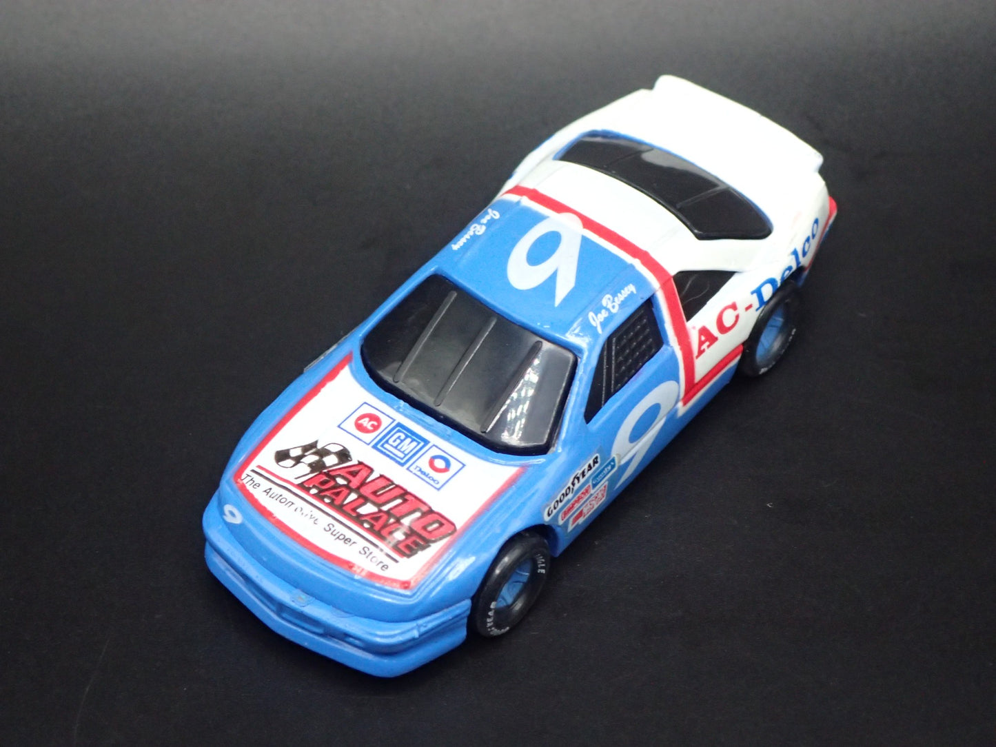 1992 92 PONTIAC GRAND PRIX #9 JOE BESSEY NASCAR  1:64 SCALE DIECAST MODEL CAR