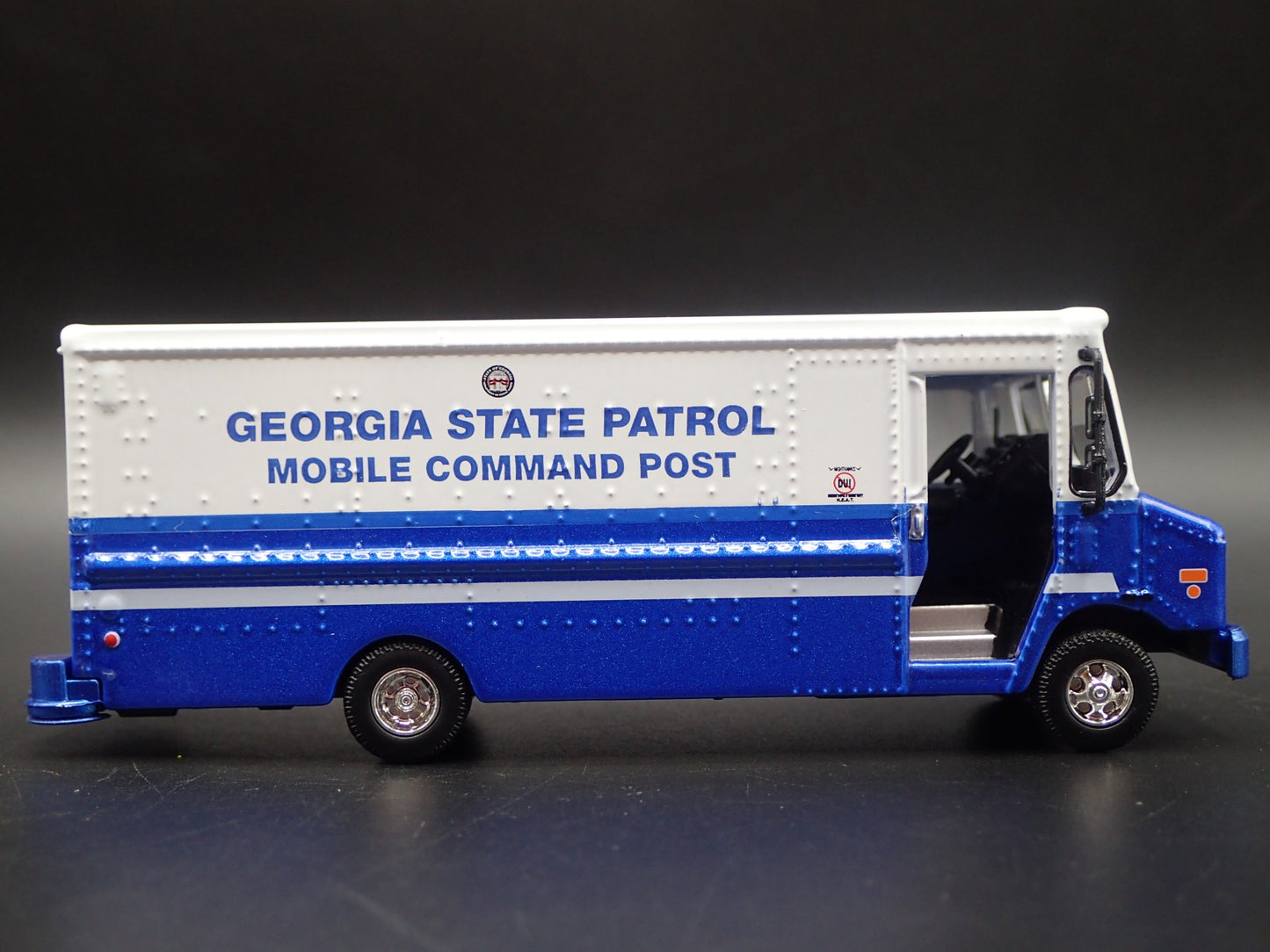 2019 19 DELIVERY STEP VAN GEORGIA STATE PATROL COMMAND 1:64 SCALE DIECAST MODEL
