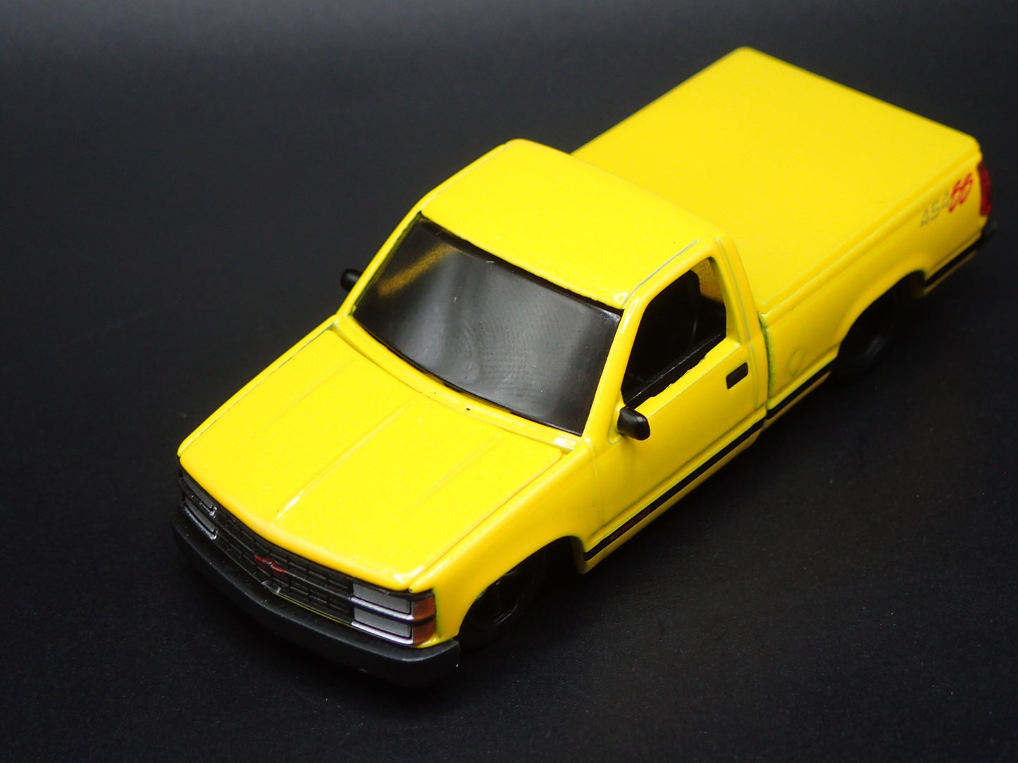 1993 93 CHEVY CHEVROLET SS 454 PICKUP TRUCK OBS 1:64 SCALE DIECAST MODEL CAR