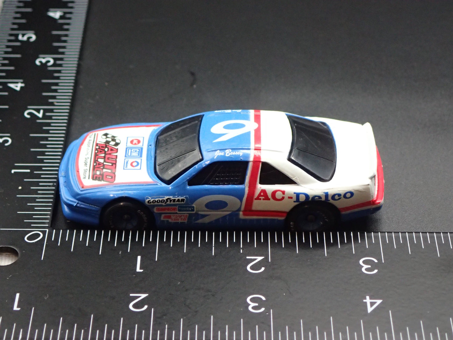 1992 92 PONTIAC GRAND PRIX #9 JOE BESSEY NASCAR  1:64 SCALE DIECAST MODEL CAR