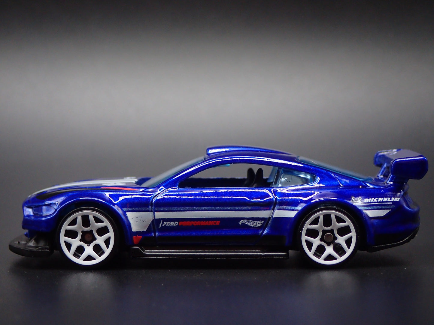 2018-2023 FORD MUSTANG GT RACE CAR MICHELIN BLUE 1:64 SCALE DIECAST MODEL CAR