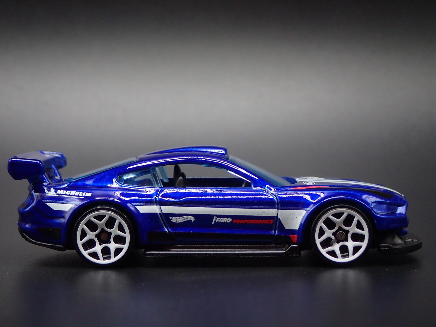 2018-2023 FORD MUSTANG GT RACE CAR MICHELIN BLUE 1:64 SCALE DIECAST MODEL CAR