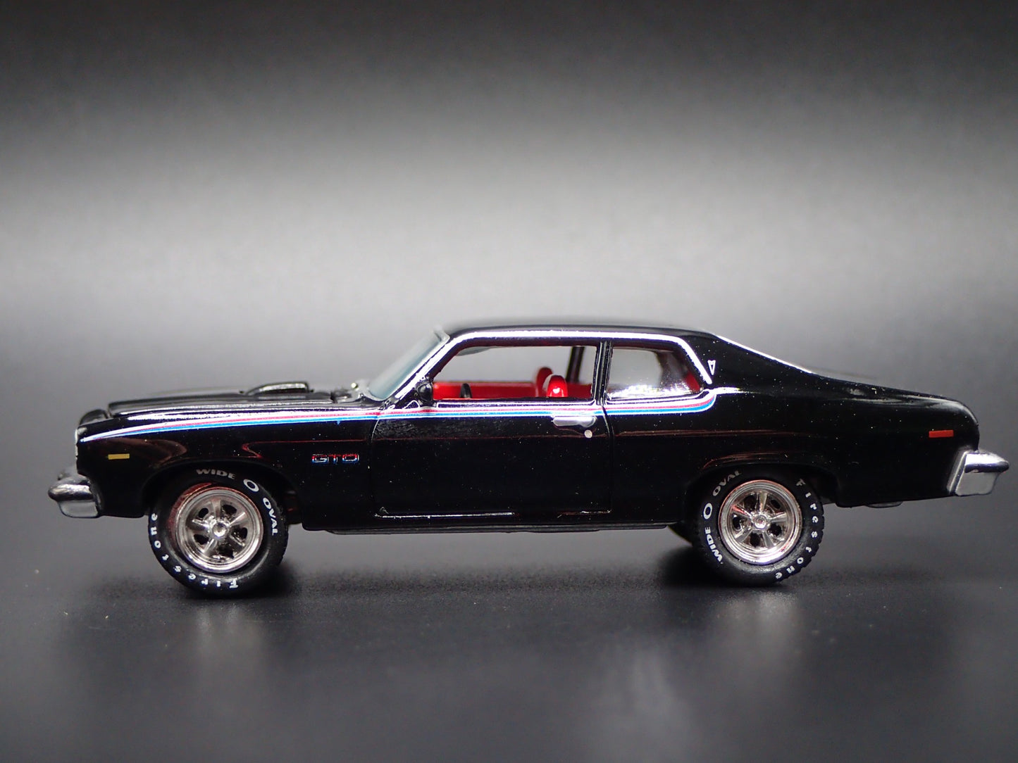 1974 74 PONTIAC GTO MUSCLE CAR BLACK 1:64 SCALE DIORAMA DIECAST MODEL CAR