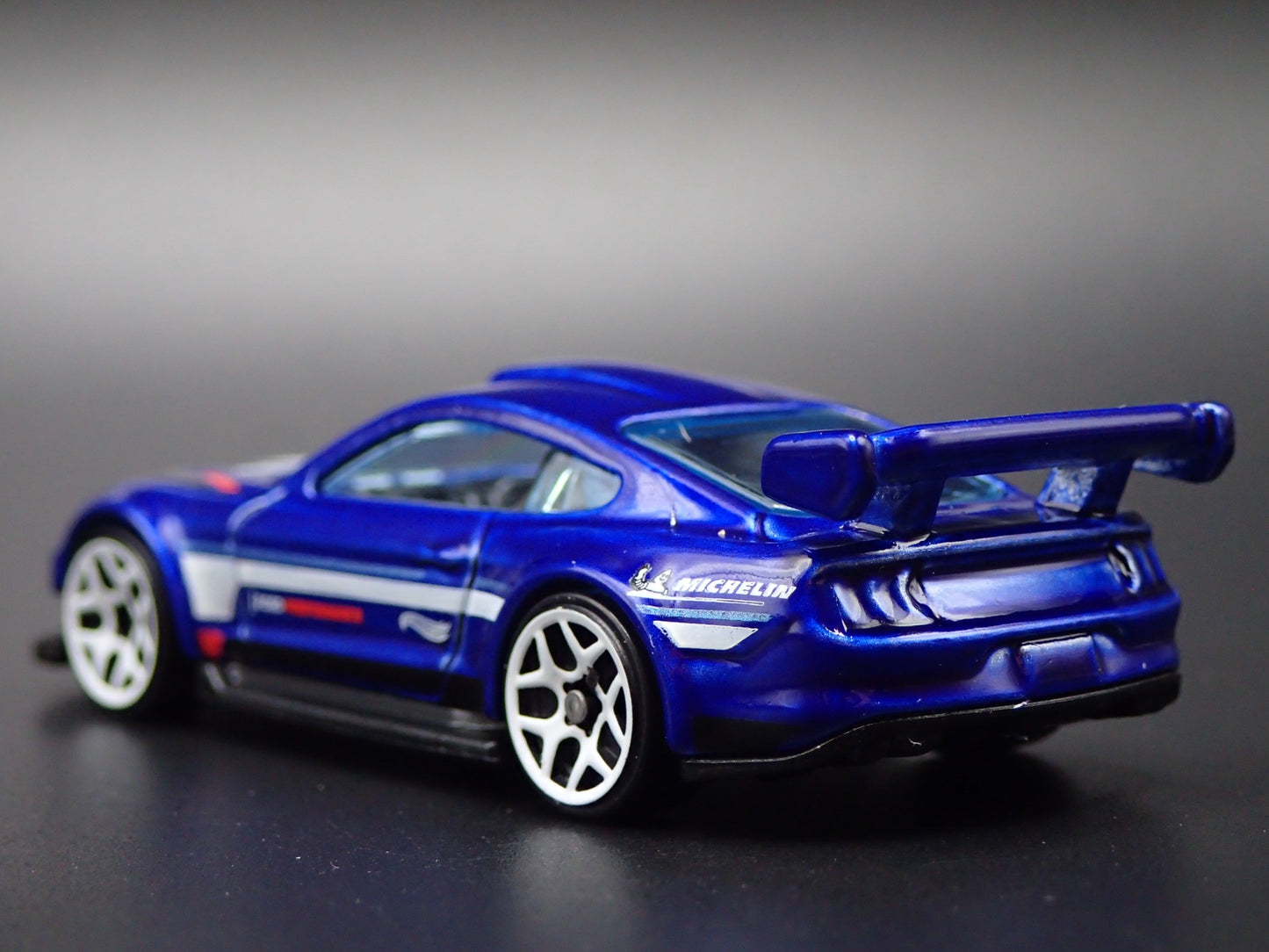 2018-2023 FORD MUSTANG GT RACE CAR MICHELIN BLUE 1:64 SCALE DIECAST MODEL CAR