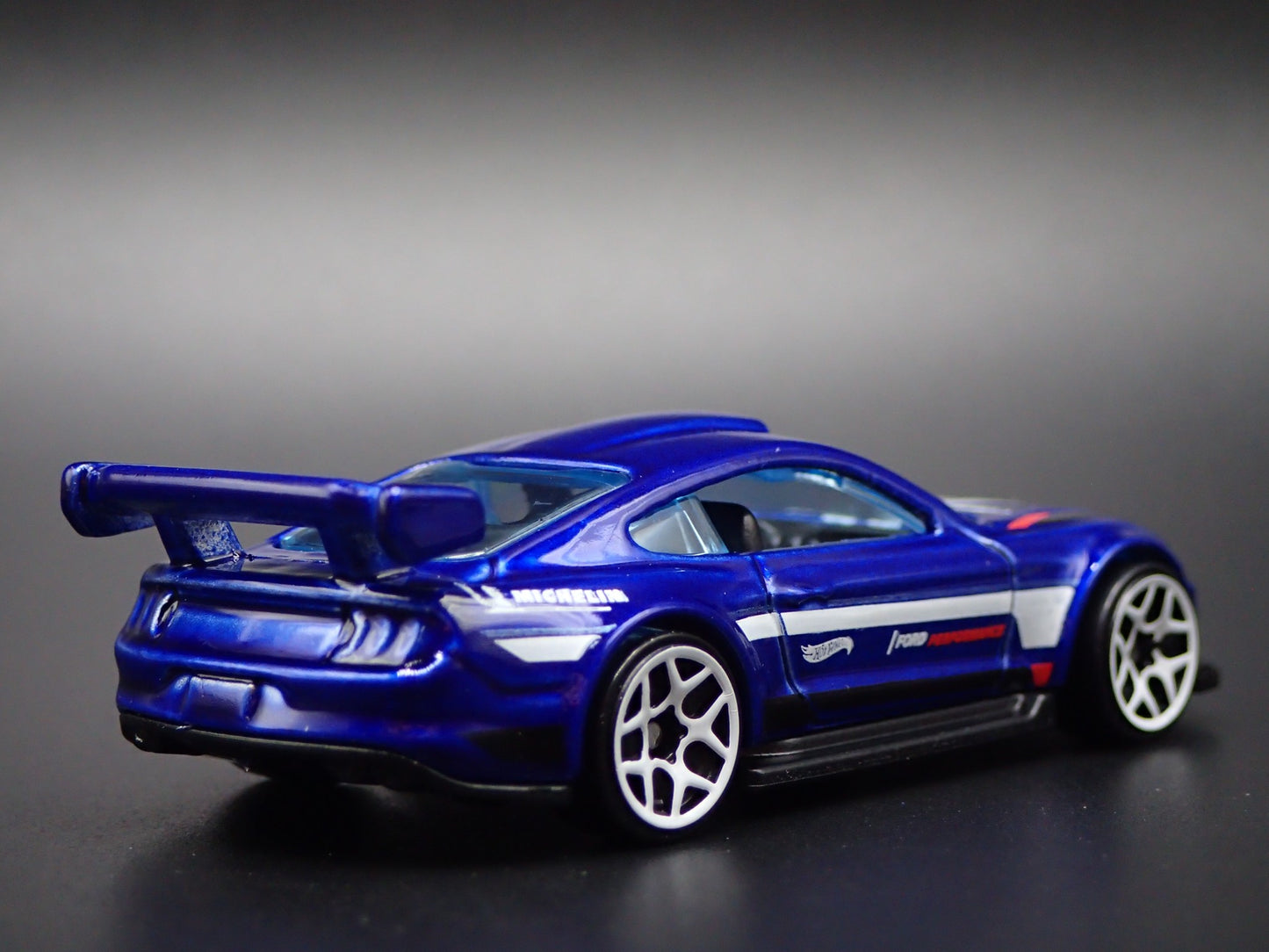 2018-2023 FORD MUSTANG GT RACE CAR MICHELIN BLUE 1:64 SCALE DIECAST MODEL CAR