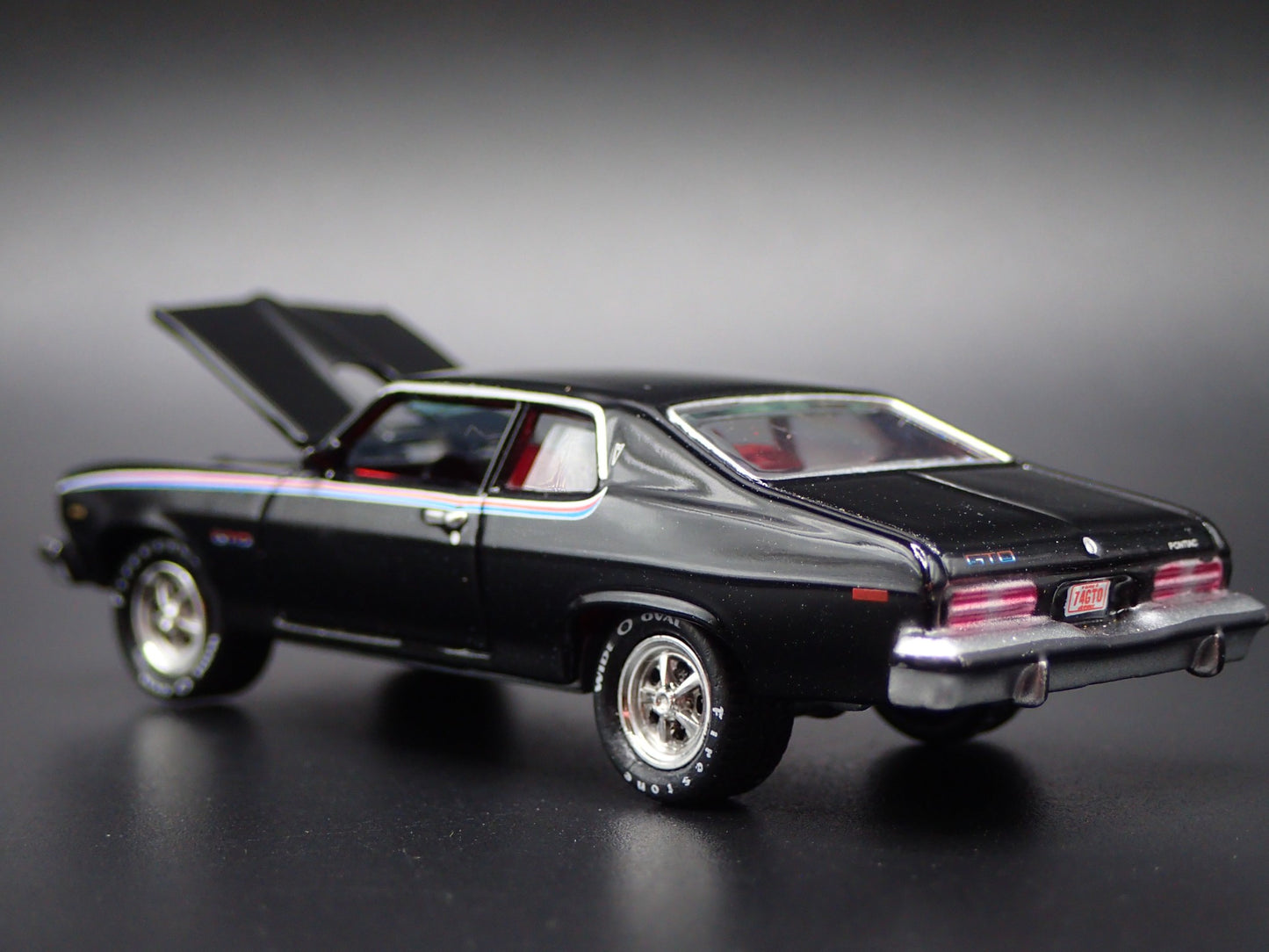 1974 74 PONTIAC GTO MUSCLE CAR BLACK 1:64 SCALE DIORAMA DIECAST MODEL CAR