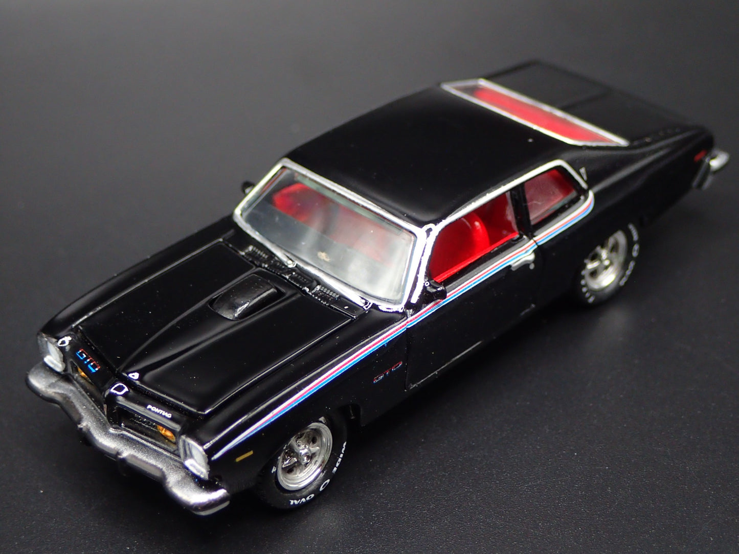 1974 74 PONTIAC GTO MUSCLE CAR BLACK 1:64 SCALE DIORAMA DIECAST MODEL CAR