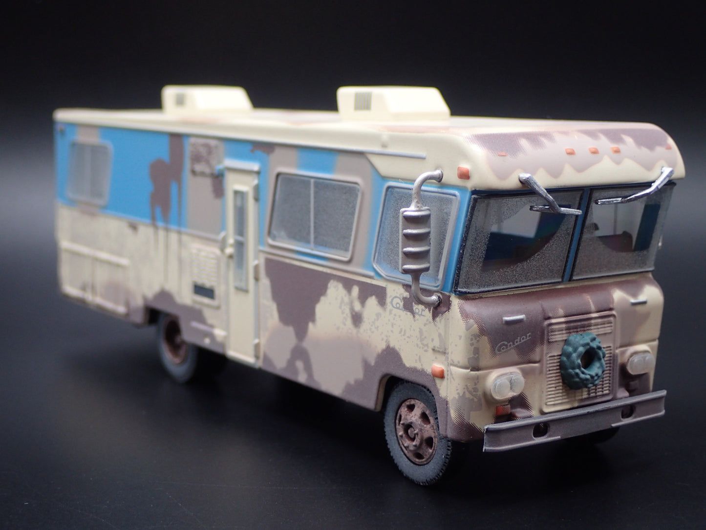 1972 72 CONDOR II RV MOTORHOME CHRISTMAS VACATION 1:64 SCALE DIECAST MODEL CAR