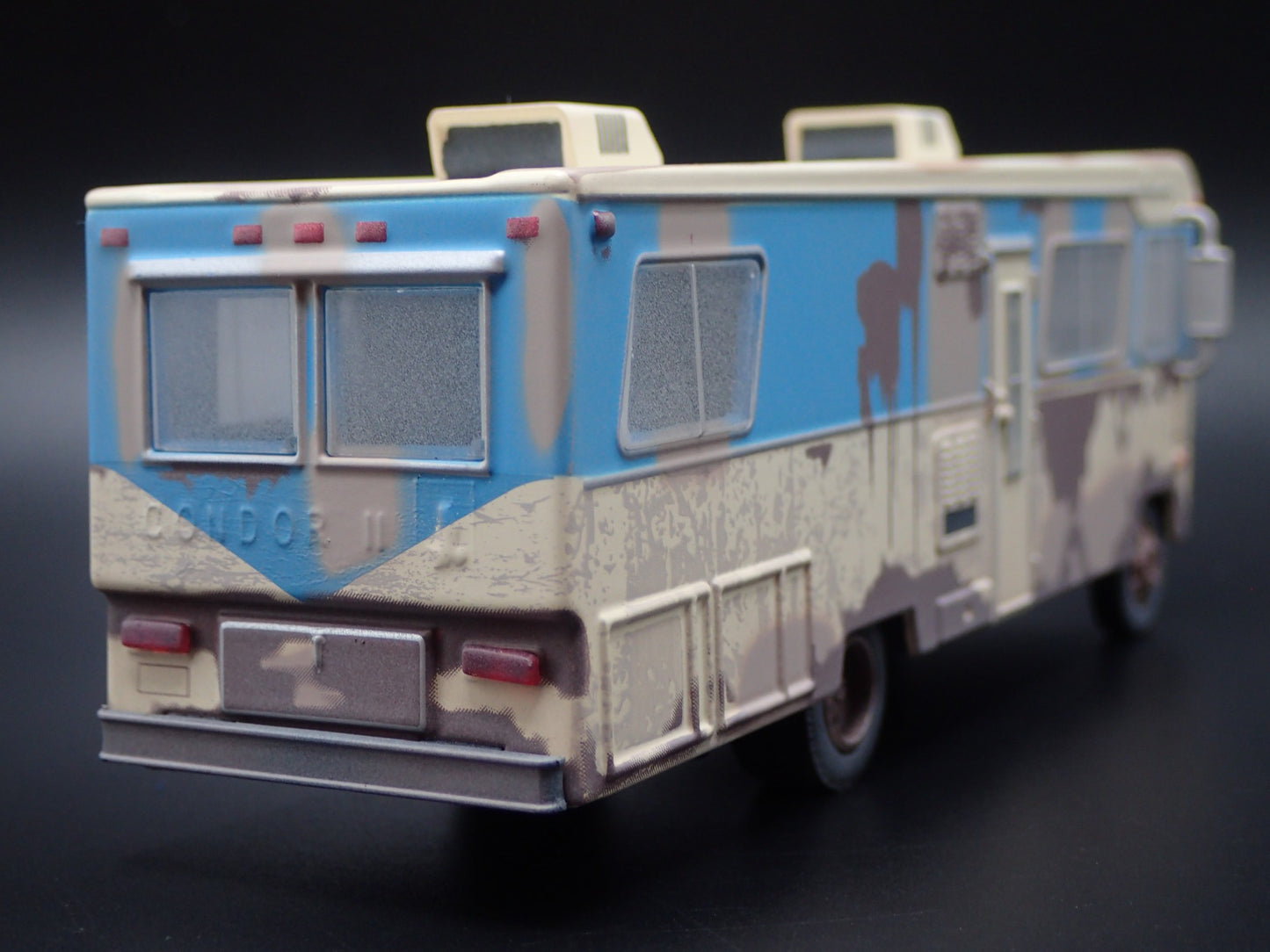 1972 72 CONDOR II RV MOTORHOME CHRISTMAS VACATION 1:64 SCALE DIECAST MODEL CAR