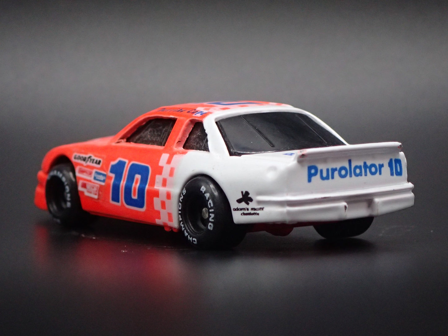 1991 91 CHEVY LUMINA #10 DERRIKE COPE PUROLATOR NASCAR 1:64 SCALE DIECAST CAR