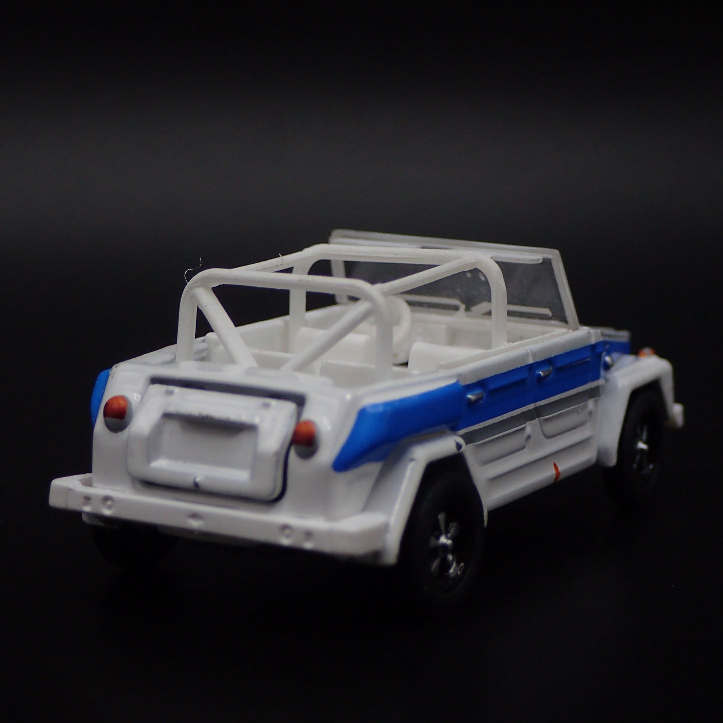 VOLKSWAGEN THING TYPE 181 WHITE 1:64 SCALE COLLECTIBLE DIORAMA DIECAST MODEL CAR