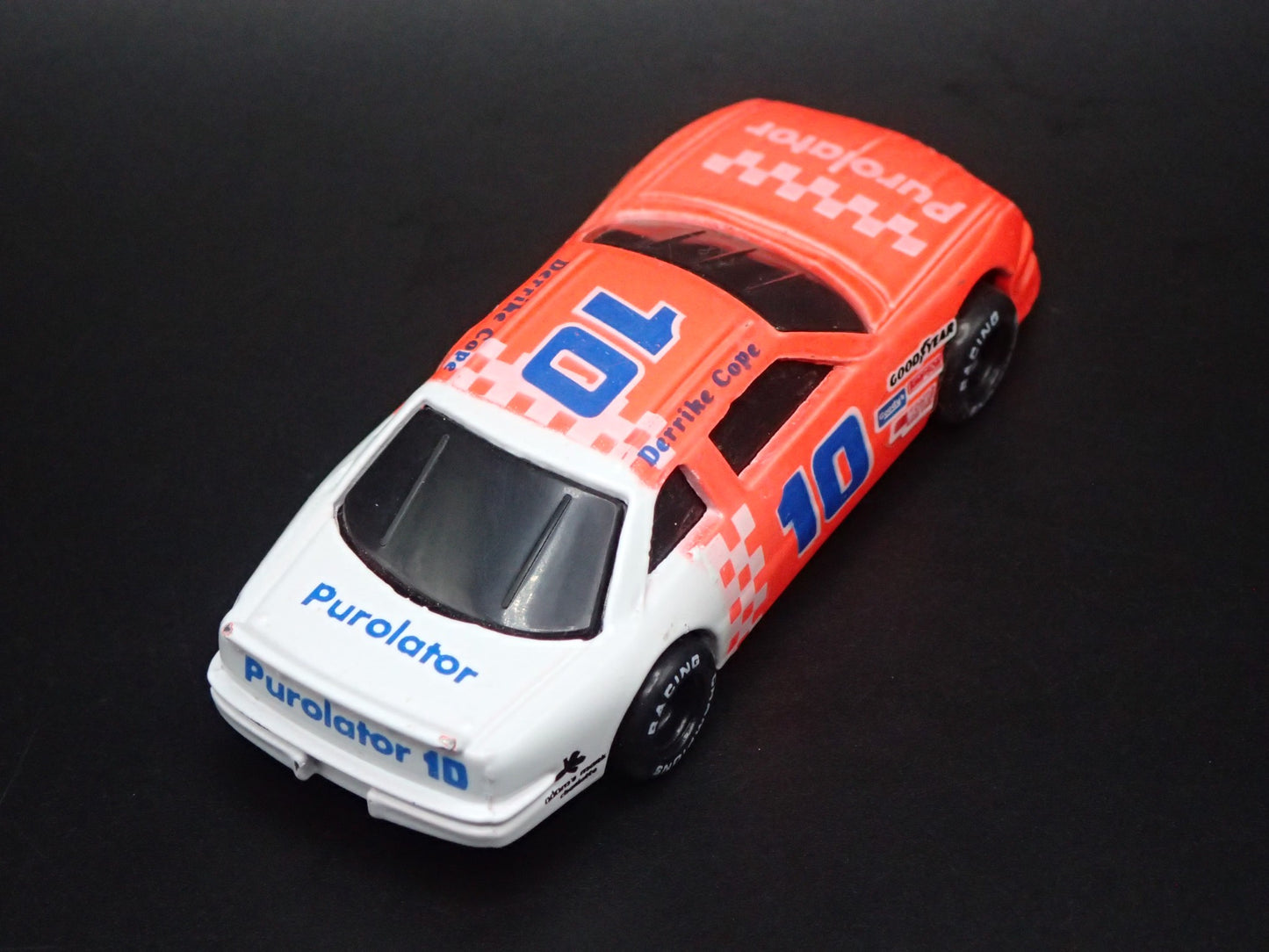 1991 91 CHEVY LUMINA #10 DERRIKE COPE PUROLATOR NASCAR 1:64 SCALE DIECAST CAR