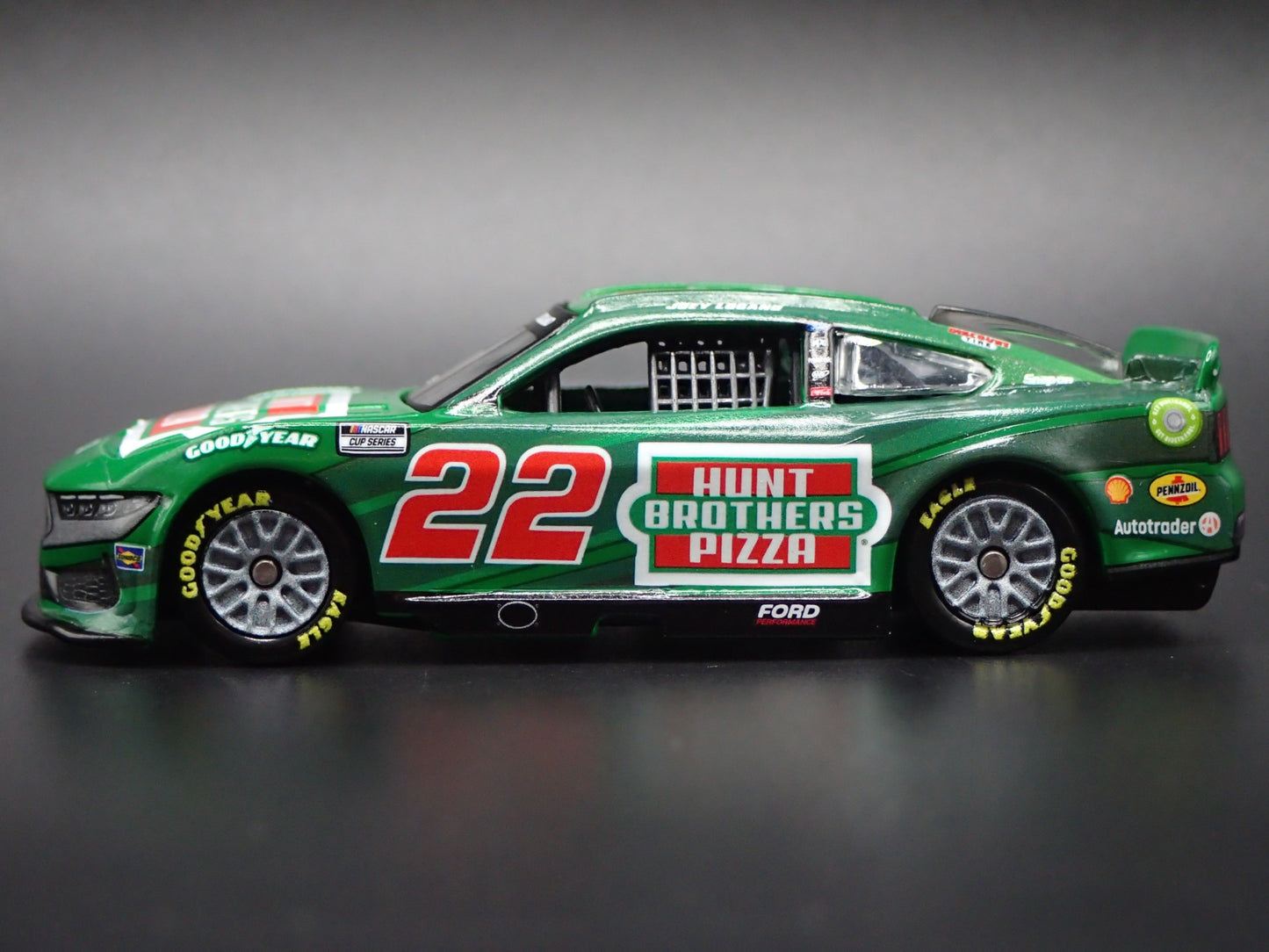 2024 24 FORD MUSTANG 22 JOEY LOGANO HUNTS NASCAR 1:64 SCALE DIECAST MODEL CAR