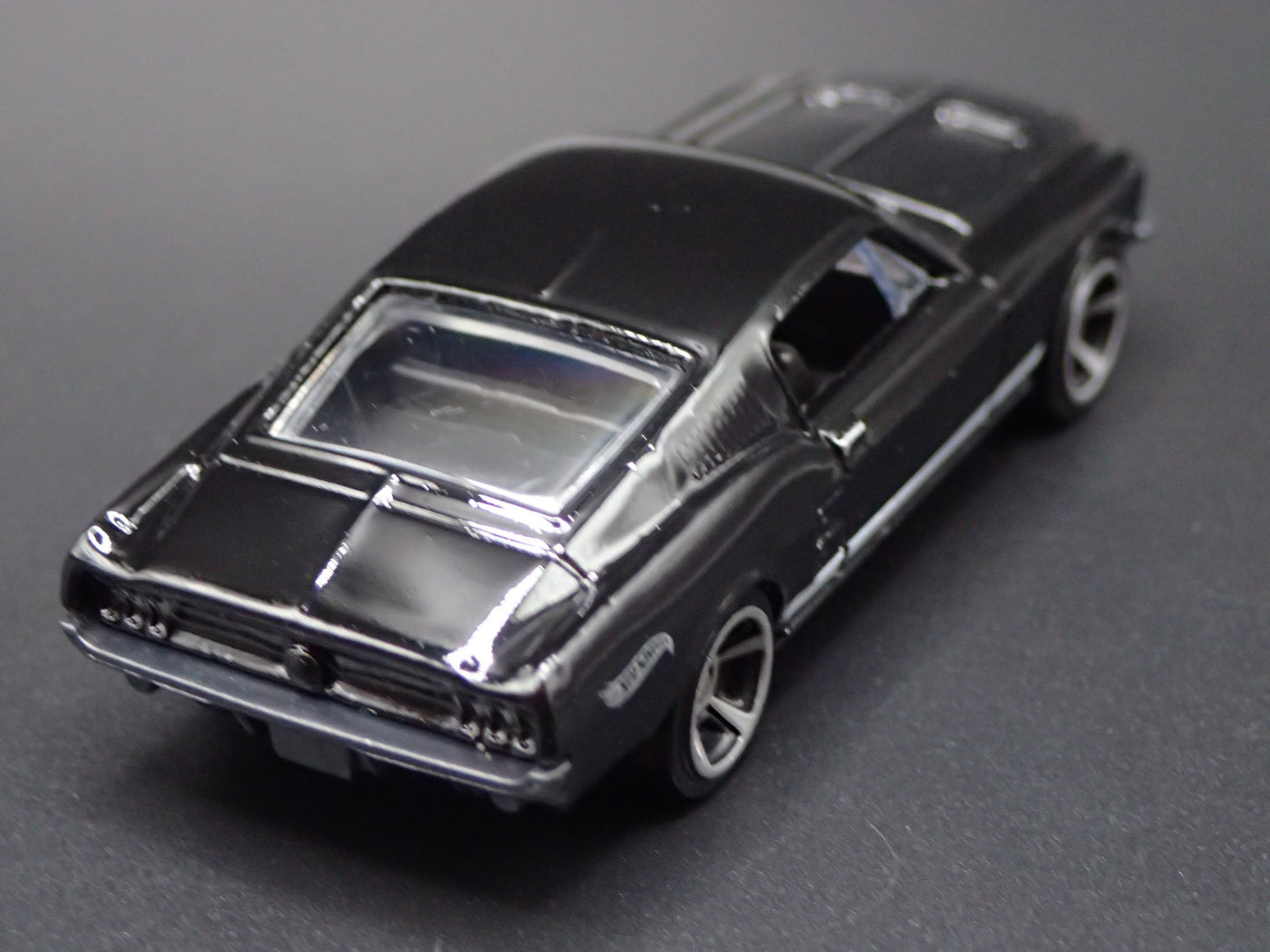 1967 67 FORD MUSTANG FASTBACK BLACK 1:64 SCALE COLLECTIBLE DIECAST MODEL CAR