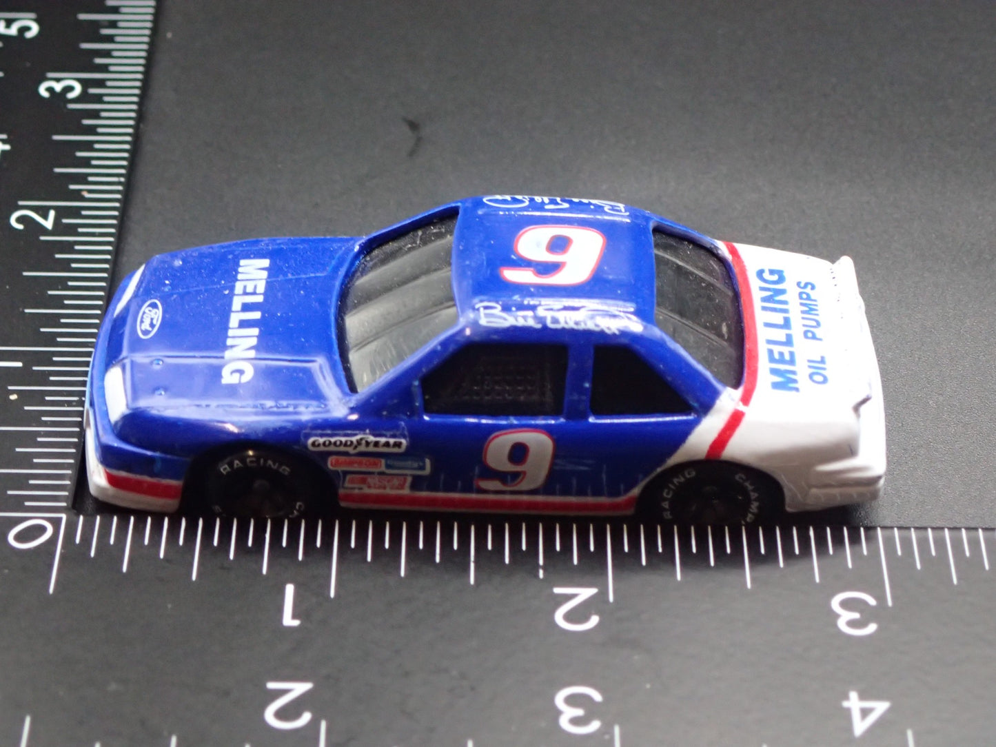 1991 91 FORD THUNDERBIRD 9 BILL ELLIOTT NASCAR 1:64 SCALE DIECAST MODEL CAR