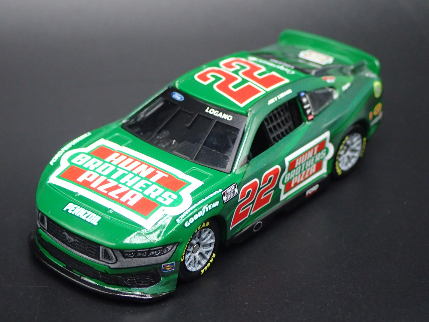 2024 24 FORD MUSTANG 22 JOEY LOGANO HUNTS NASCAR 1:64 SCALE DIECAST MODEL CAR