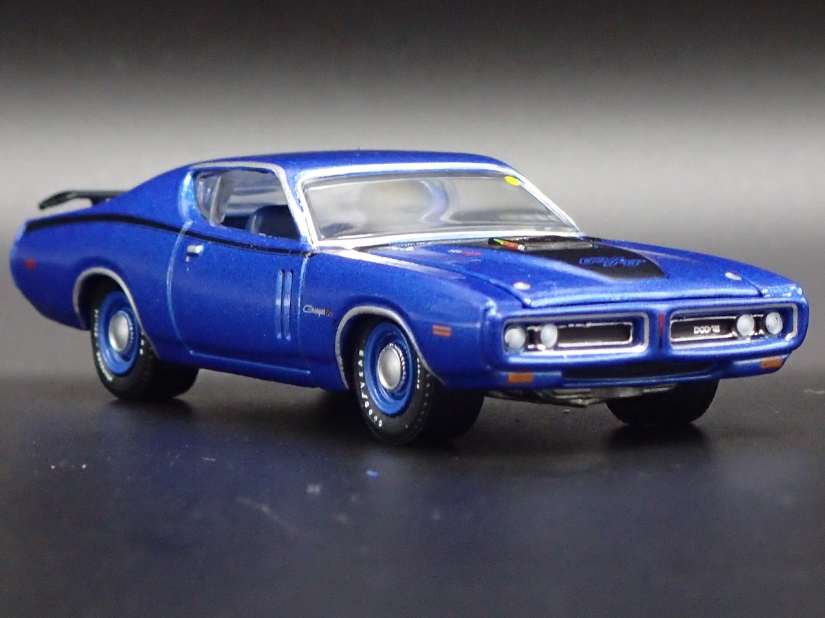 1971 71 DODGE CHARGER RT RARE 1:64 SCALE COLLECTIBLE DIORAMA DIECAST MODEL CAR-Burning Rubber Toy Company