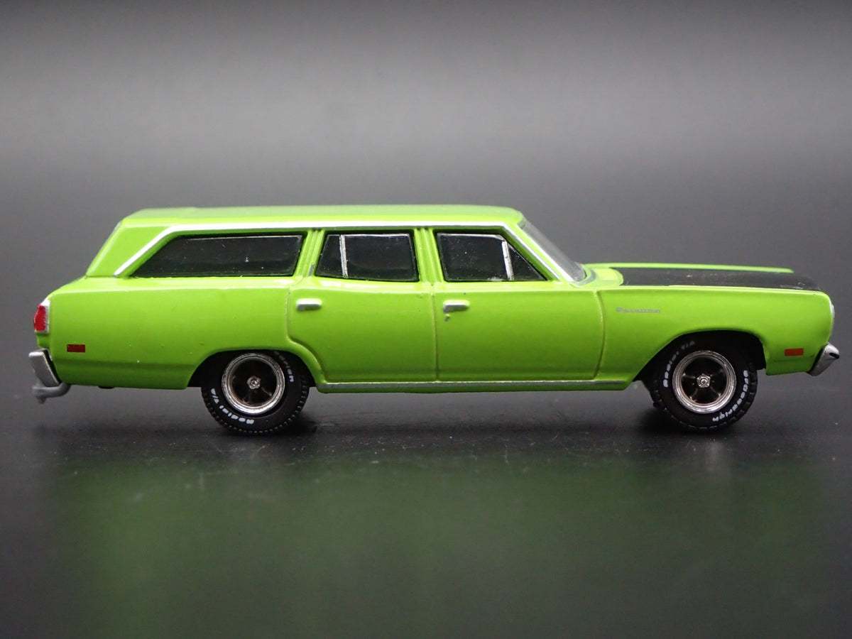 1970 70 PLYMOUTH SATELLITE STATION WAGON w/ HITCH 1:64 SCALE DIECAST MODEL CAR-Burning Rubber Toy Company