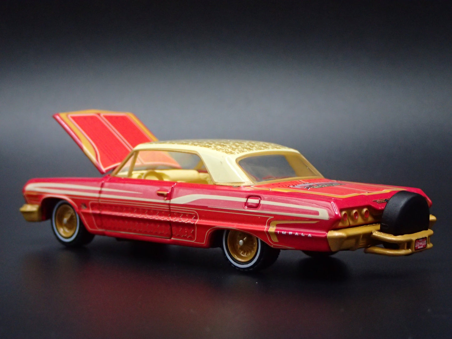 1963 63 CHEVY CHEVROLET IMPALA LOWRIDER 1:64 SCALE DIORAMA DIECAST MODEL CAR