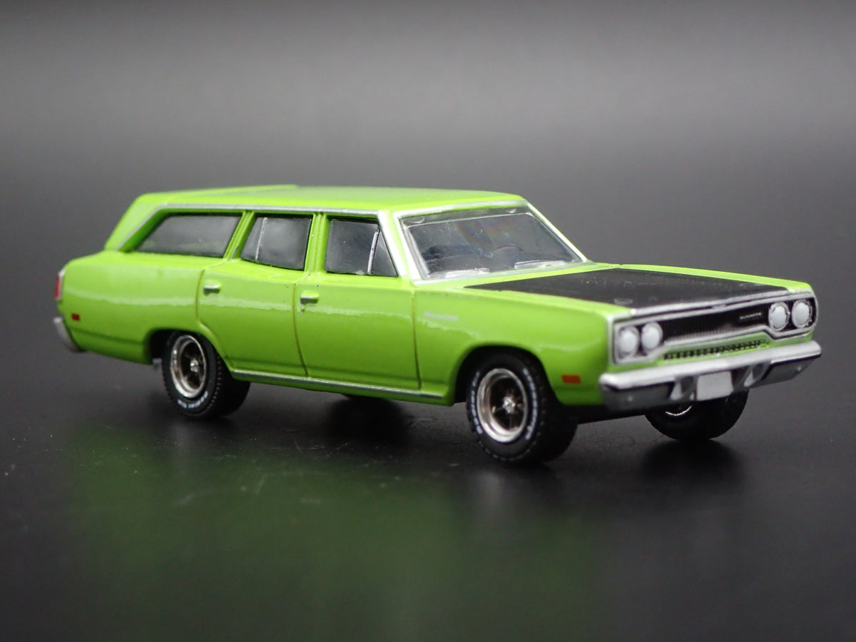 1970 70 PLYMOUTH SATELLITE STATION WAGON w/ HITCH 1:64 SCALE DIECAST MODEL CAR-Burning Rubber Toy Company