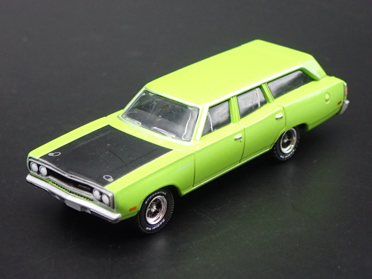 1970 70 PLYMOUTH SATELLITE STATION WAGON w/ HITCH 1:64 SCALE DIECAST MODEL CAR-Burning Rubber Toy Company