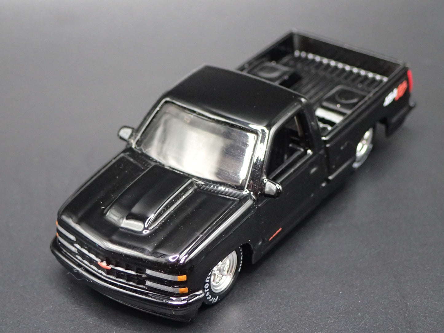1993 93 CHEVY CHEVROLET SS 454 PICKUP TRUCK OBS 1:64 SCALE DIECAST MODEL CAR