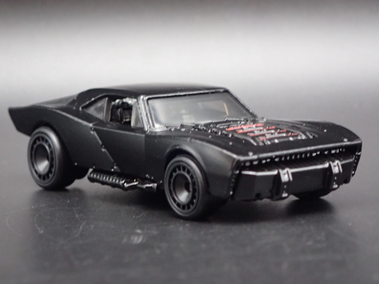 2021 21 THE BATMAN BATMOBILE 1:64 SCALE COLLECTIBLE DIORAMA DIECAST MODEL CAR