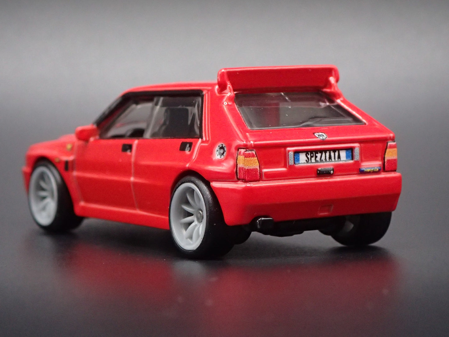 1987-1994 LANCIA DELTA INTEGRALE RED 1:64 SCALE COLLECTIBLE DIECAST MODEL CAR