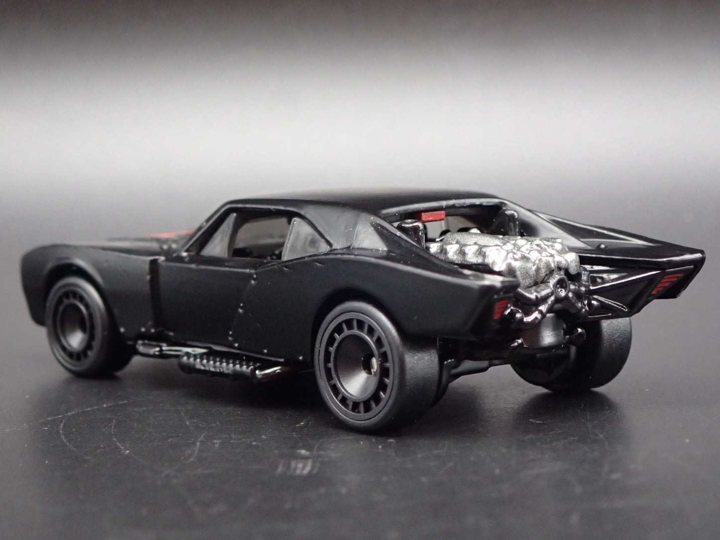 2021 21 THE BATMAN BATMOBILE 1:64 SCALE COLLECTIBLE DIORAMA DIECAST MODEL CAR