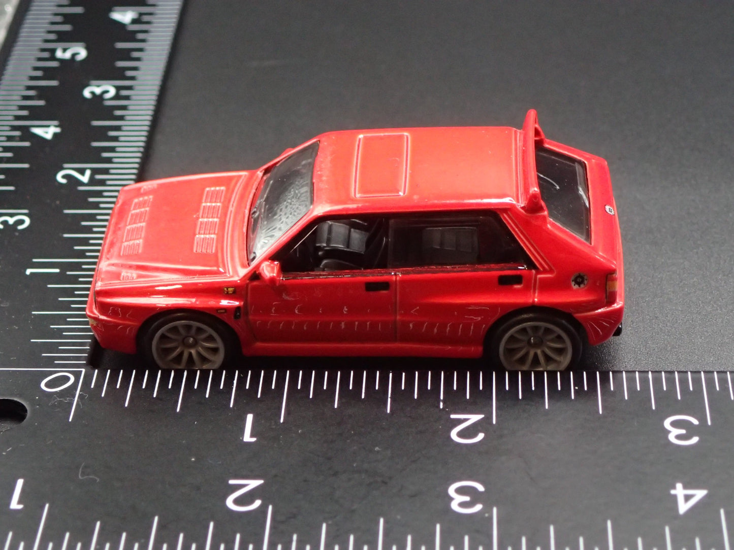 1987-1994 LANCIA DELTA INTEGRALE RED 1:64 SCALE COLLECTIBLE DIECAST MODEL CAR