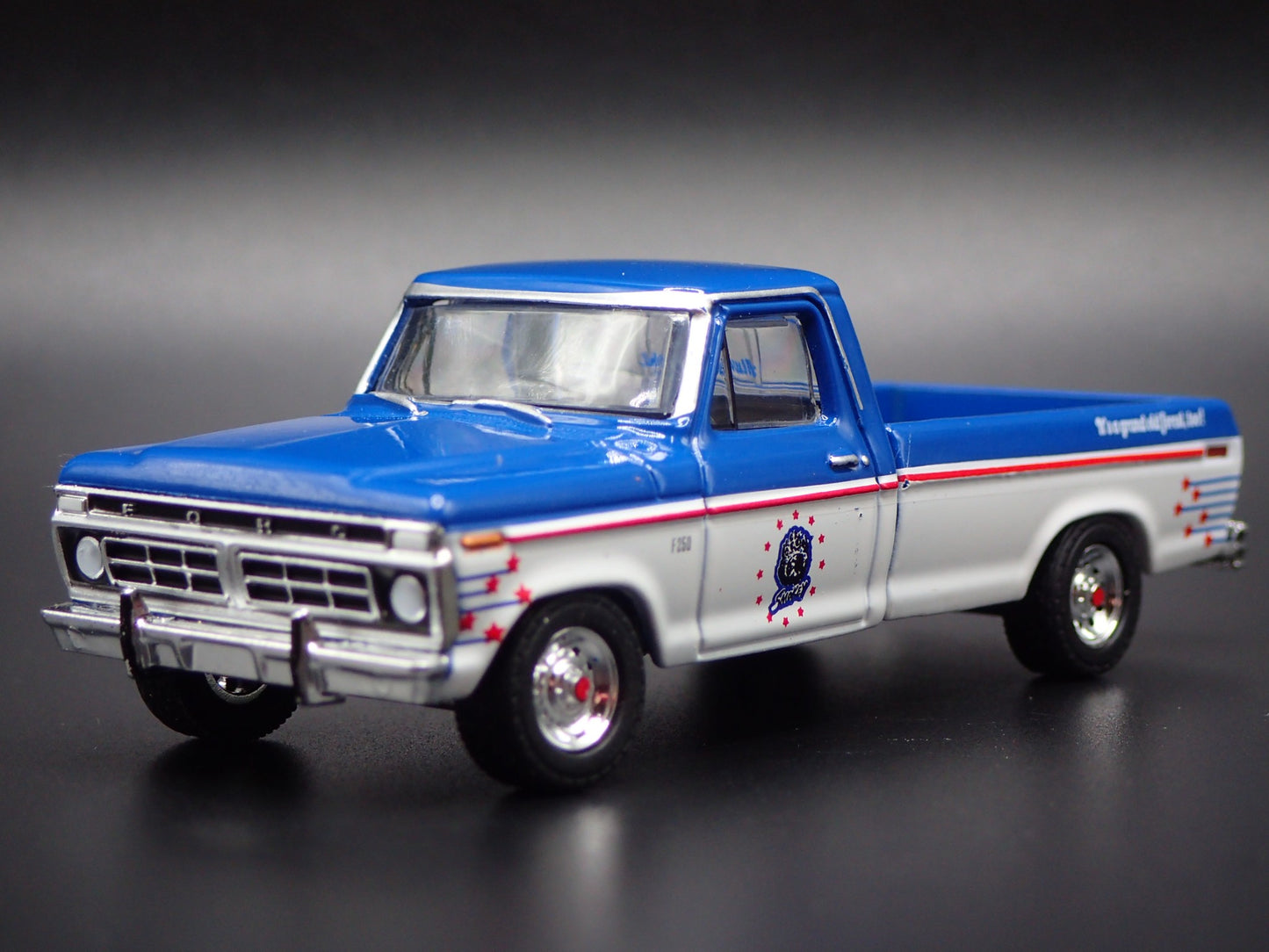 1976 76 FORD F250 PICKUP TRUCK SMOKEY BEAR BLUE 1/64 SCALE DIECAST MODEL CAR