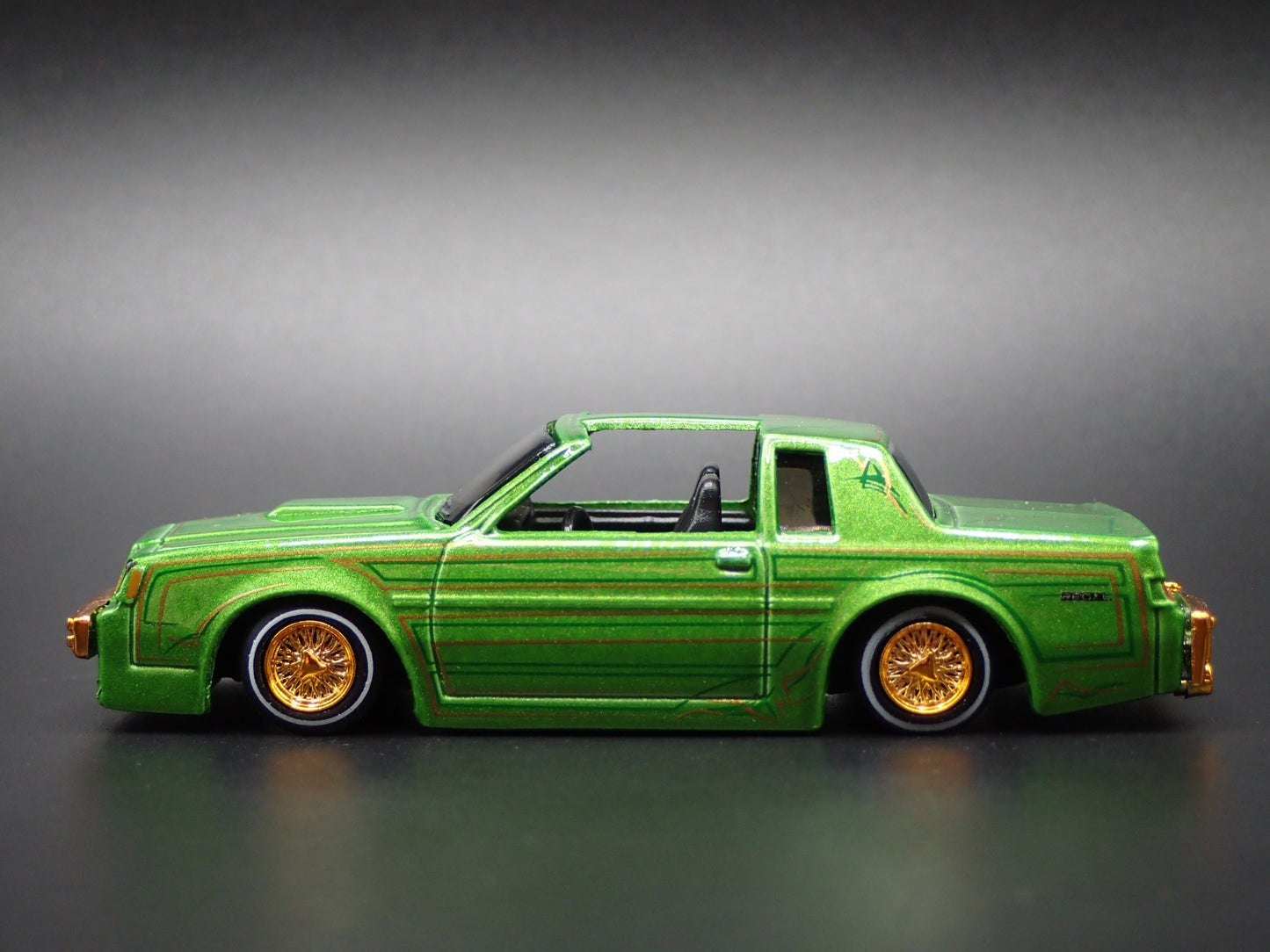 1987 87 BUICK REGAL T-TYPE LOWRIDER ADJUSTABLE SUSPENSION 1:64 DIECAST MODEL CAR