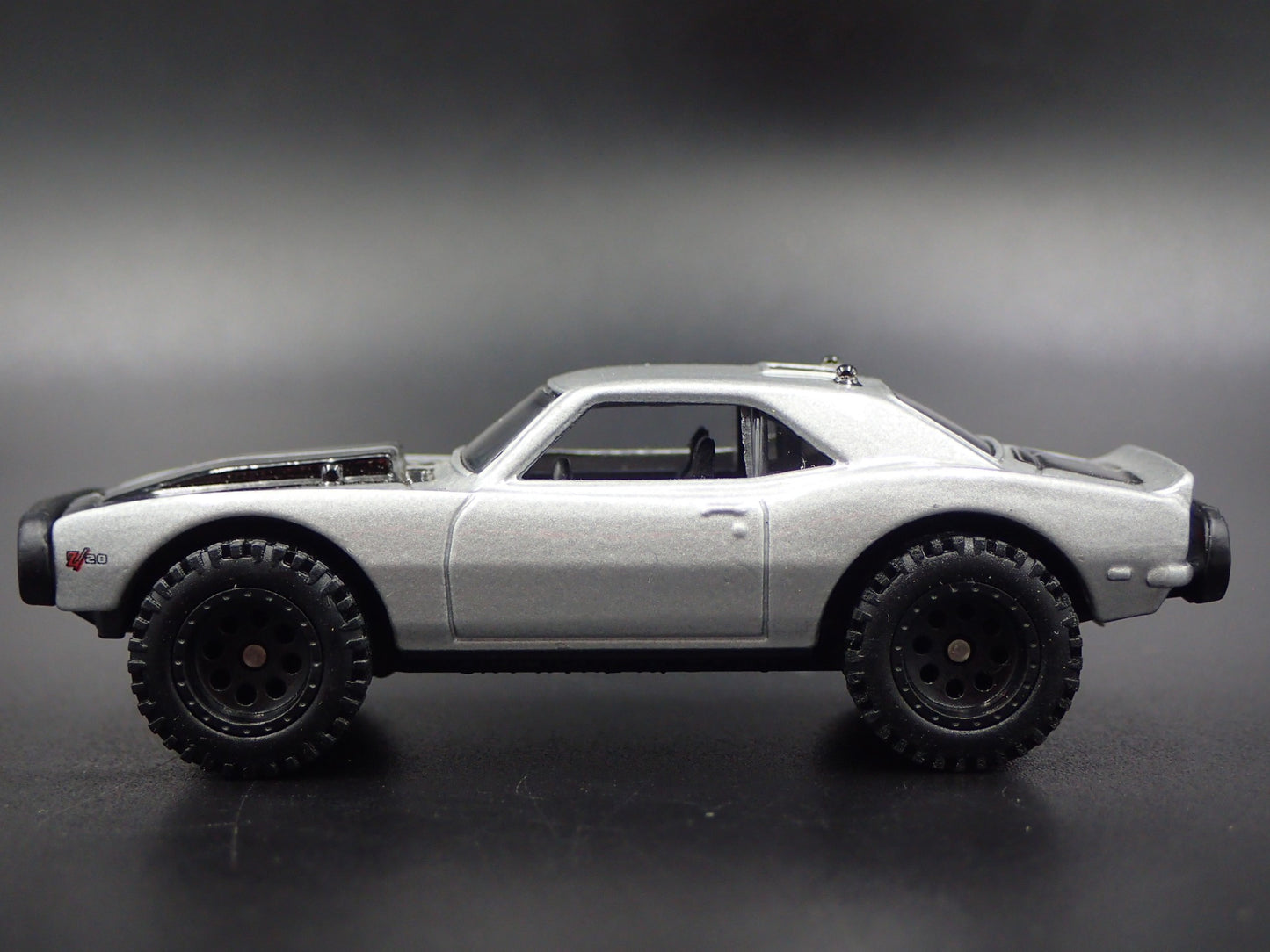 1967 67 CHEVY CHEVROLET CAMARO OFF ROAD 4X4 1:64 SCALE DIORAMA DIECAST MODEL CAR