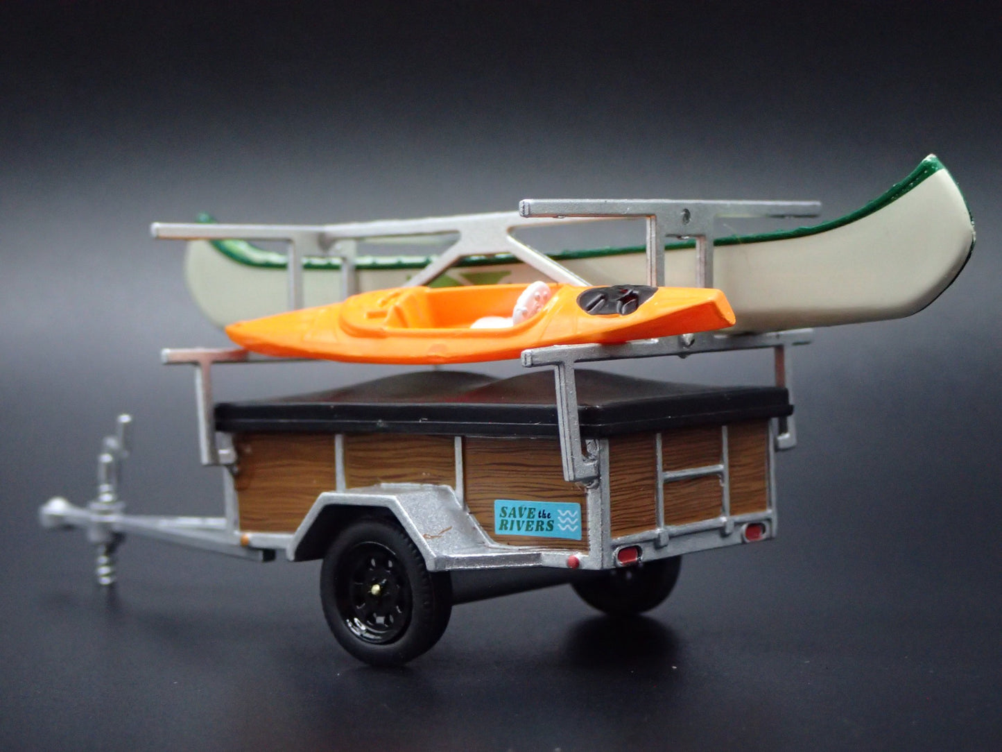 CANOE AND KAYAK TRAILER HITCH 1:64 SCALE DIORAMA COLLECTIBLE DIECAST MODEL BOAT