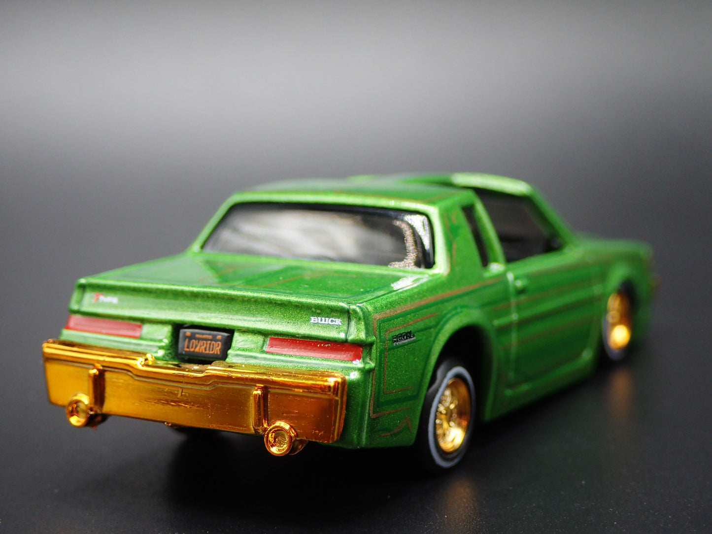 1987 87 BUICK REGAL T-TYPE LOWRIDER ADJUSTABLE SUSPENSION 1:64 DIECAST MODEL CAR