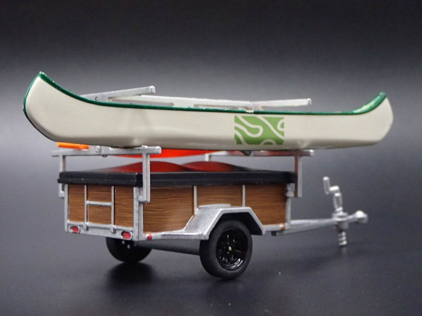 CANOE AND KAYAK TRAILER HITCH 1:64 SCALE DIORAMA COLLECTIBLE DIECAST MODEL BOAT