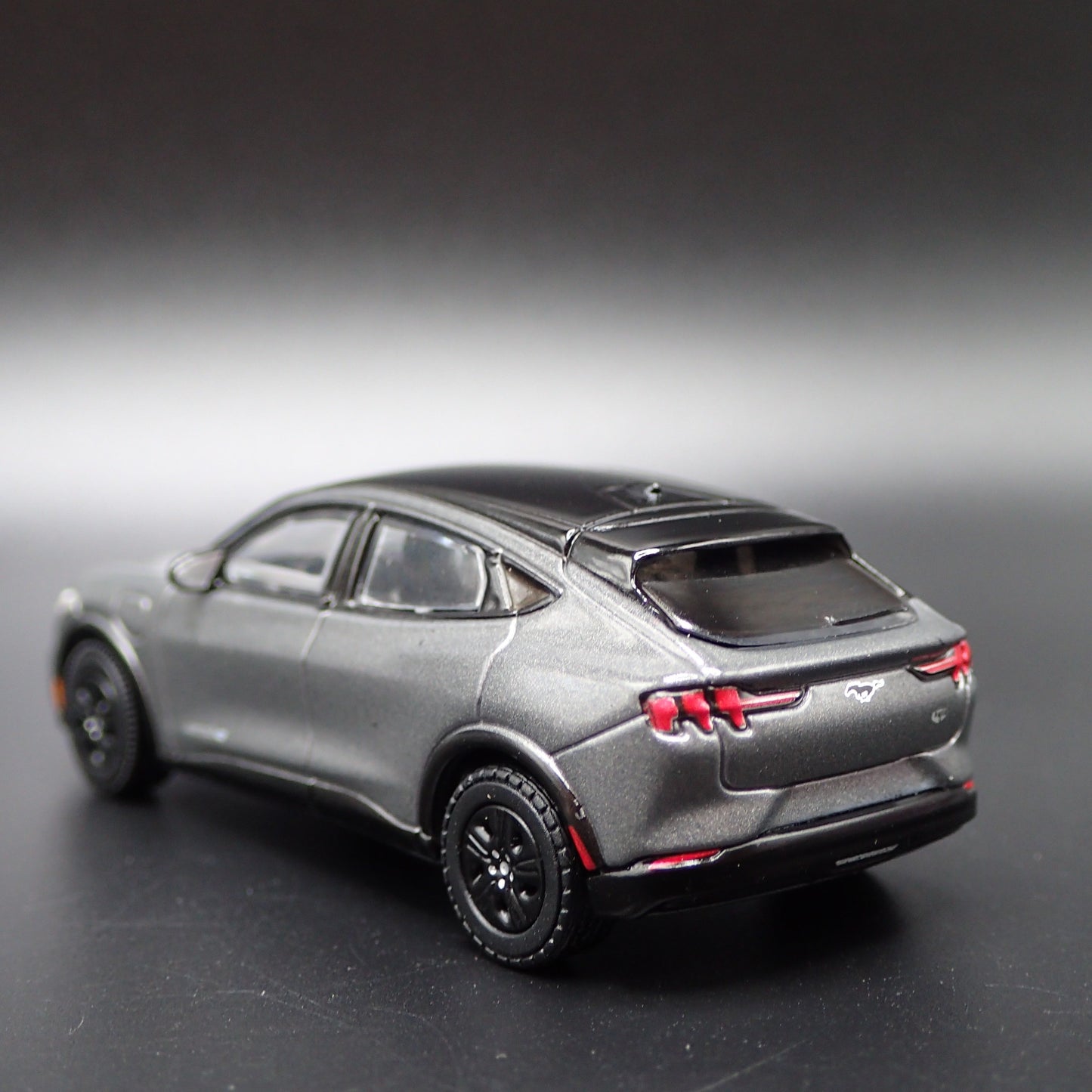 2021-2025 FORD MUSTANG MACH E GT ELECTRIC 1/64 SCALE DIORAMA DIECAST MODEL CAR