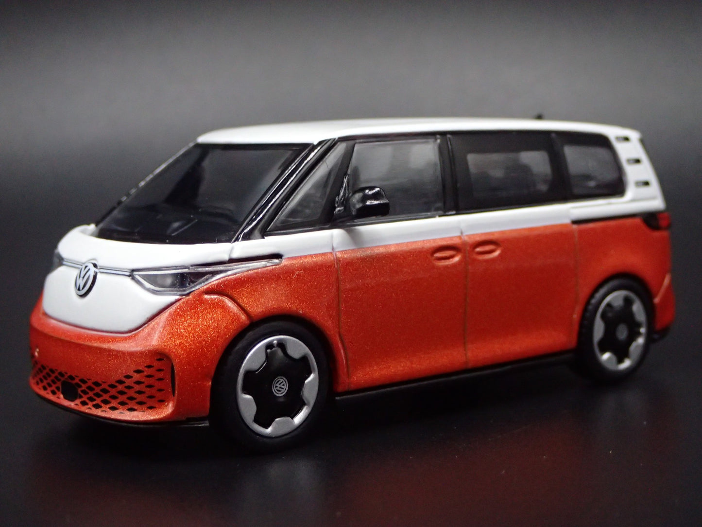 2025 2026 VW VOLKSWAGEN ID BUZZ ELECTRIC CAR ORANGE 1:64 SCALE DIECAST MODEL CAR