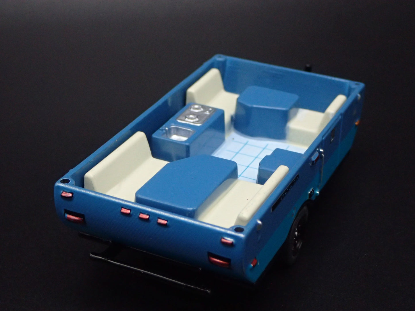 POP-UP CAMPER TRAILER DETAILED INTERIOR 1:64 SCALE DIORAMA DIECAST MODEL CAR