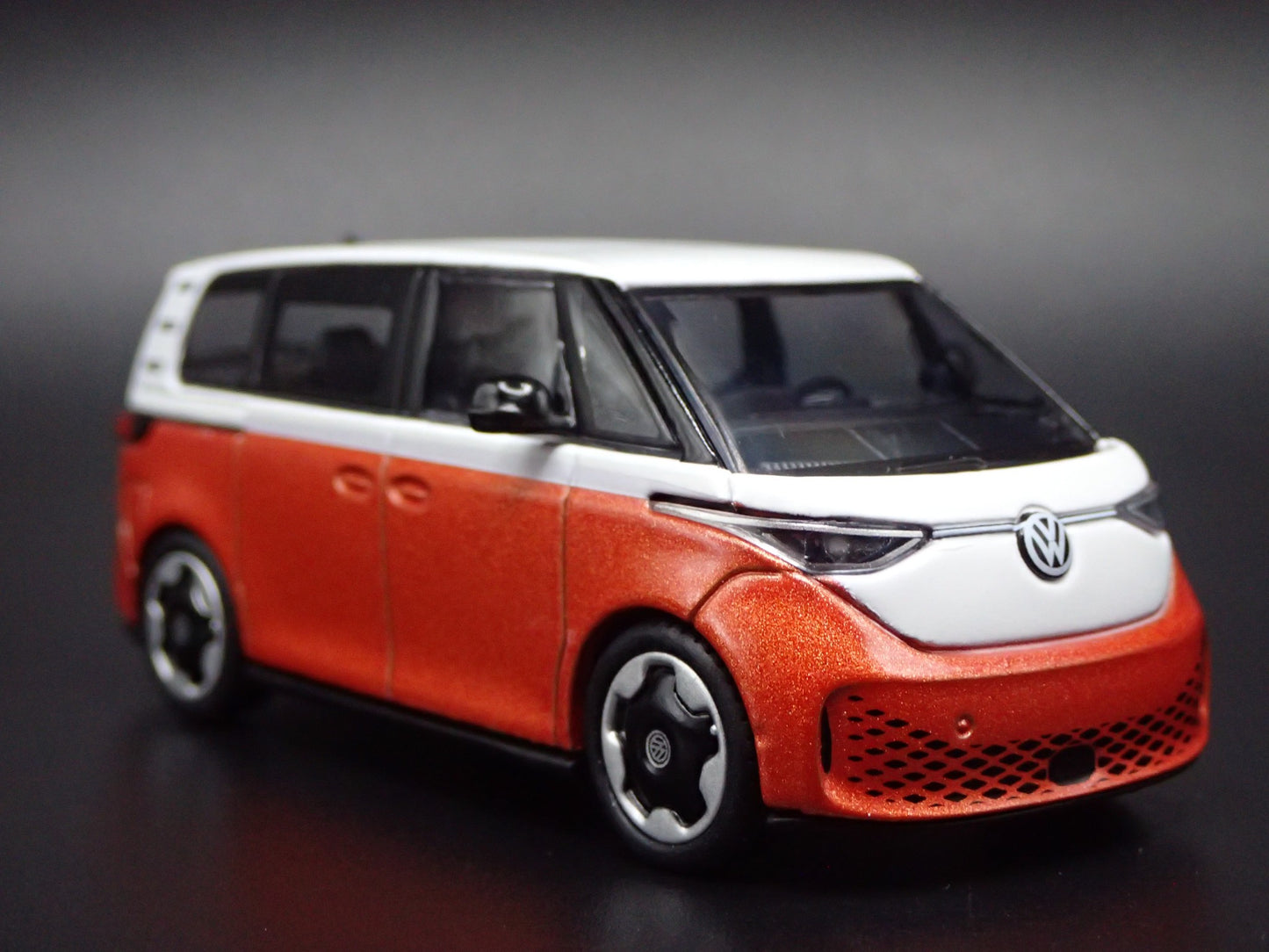 2025 2026 VW VOLKSWAGEN ID BUZZ ELECTRIC CAR ORANGE 1:64 SCALE DIECAST MODEL CAR